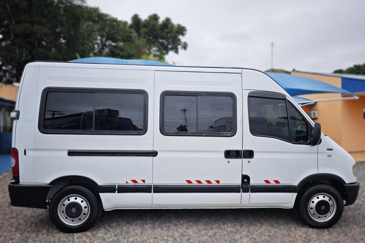 Renault Master Minibus - 07/08 10