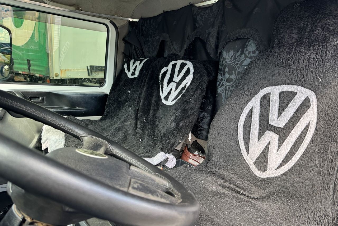 Volkswagen 10-160 E Delivery - 12/13 9