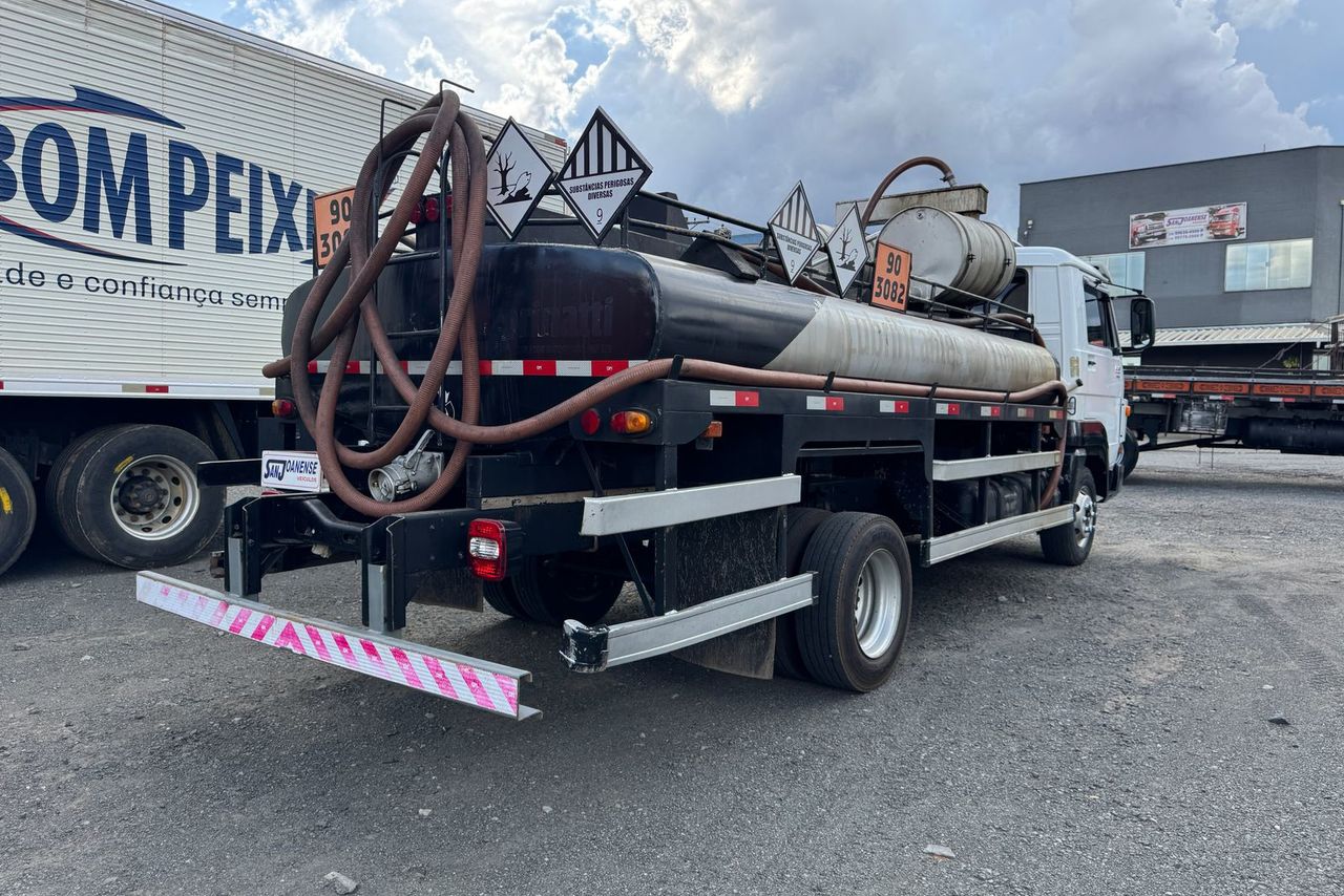 Volkswagen 10-160 E Delivery - 12/13 10
