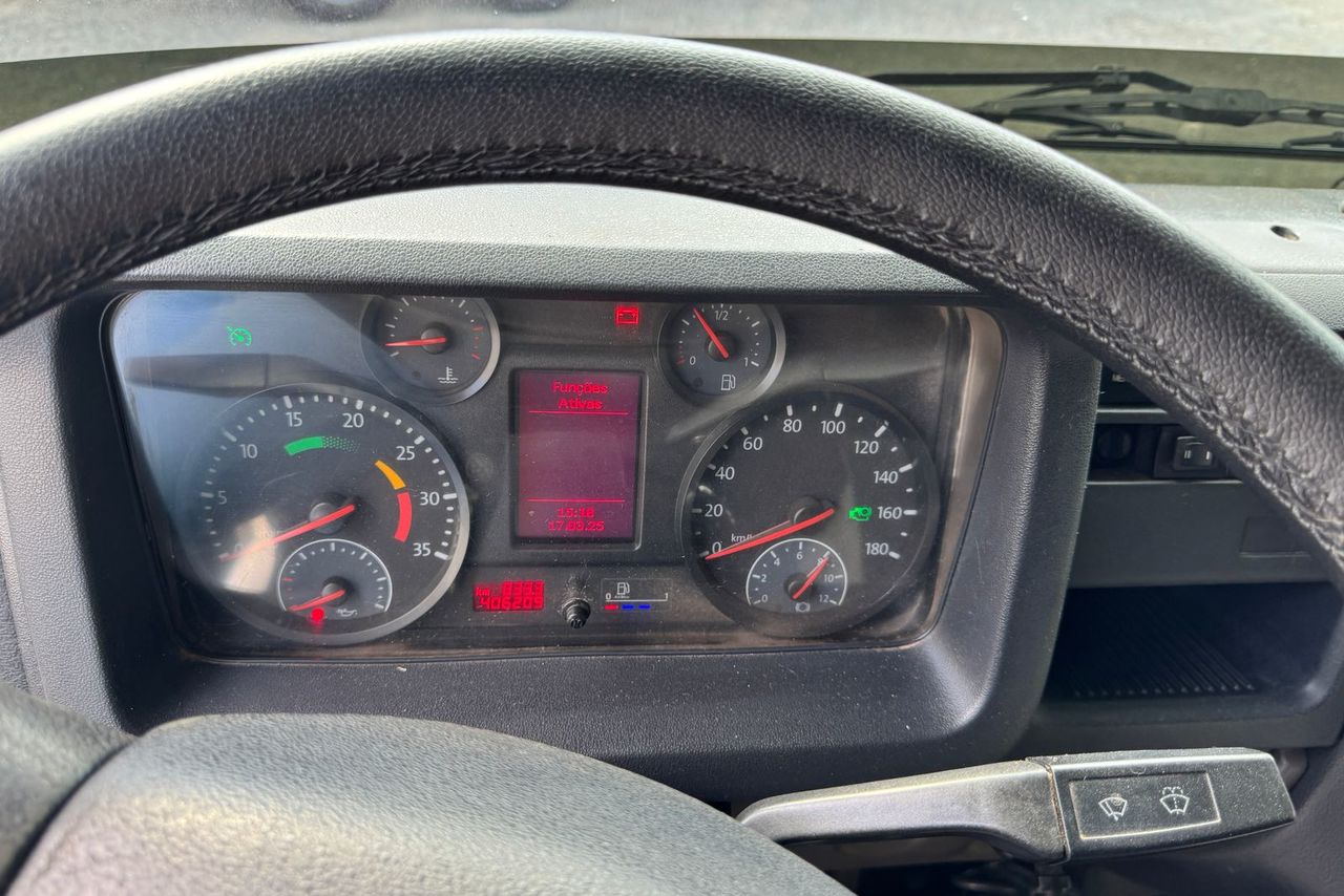 Volkswagen 10-160 E Delivery - 12/13 13