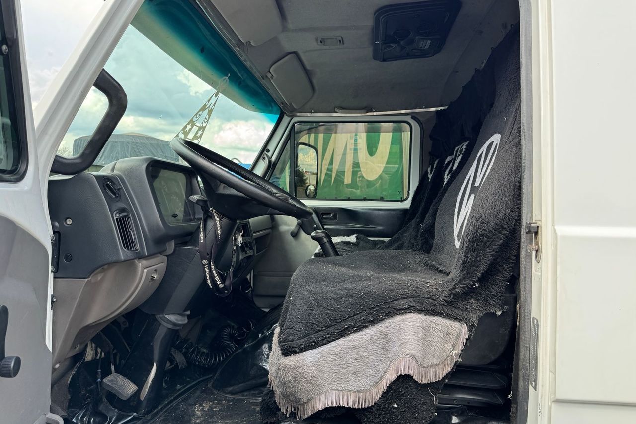 Volkswagen 10-160 E Delivery - 12/13 15