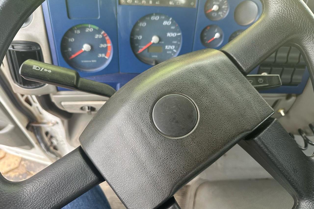 Volkswagen 13-180 - 05/05 7