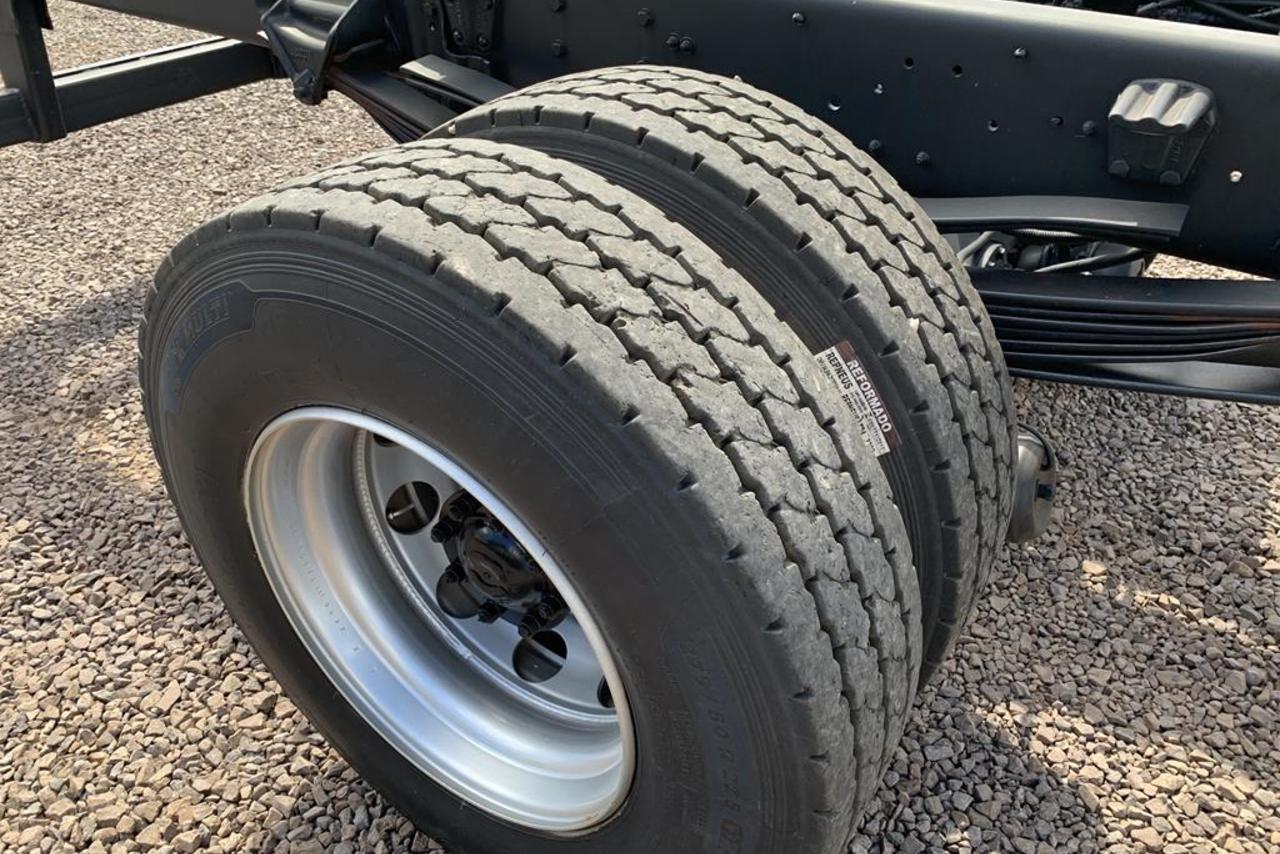Ford Cargo1723 - 13/13 18