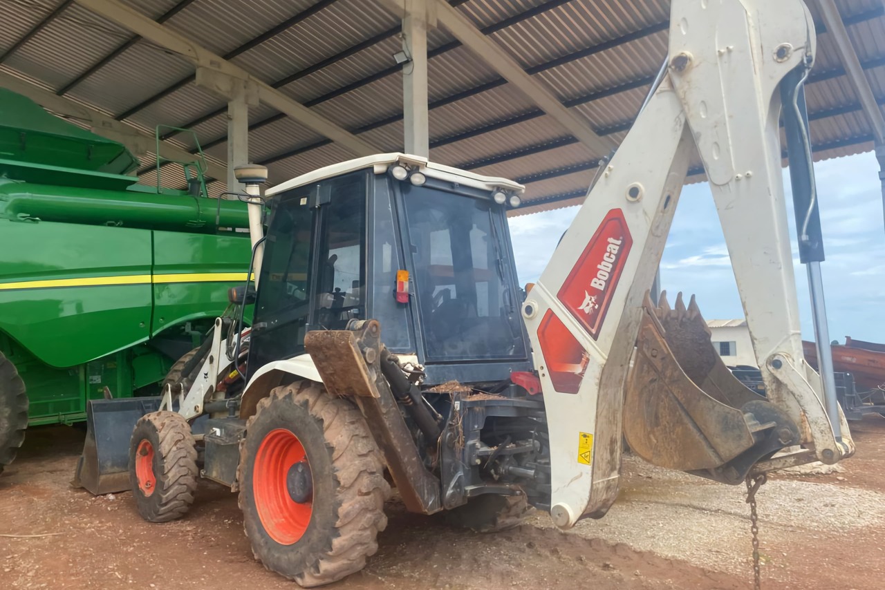 Bobcat B760 - 21/21 6