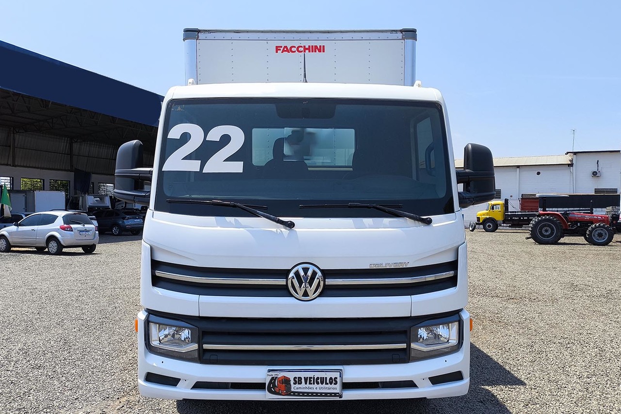 Volkswagen Delivery Express DRC 4X2 - 21/22 2