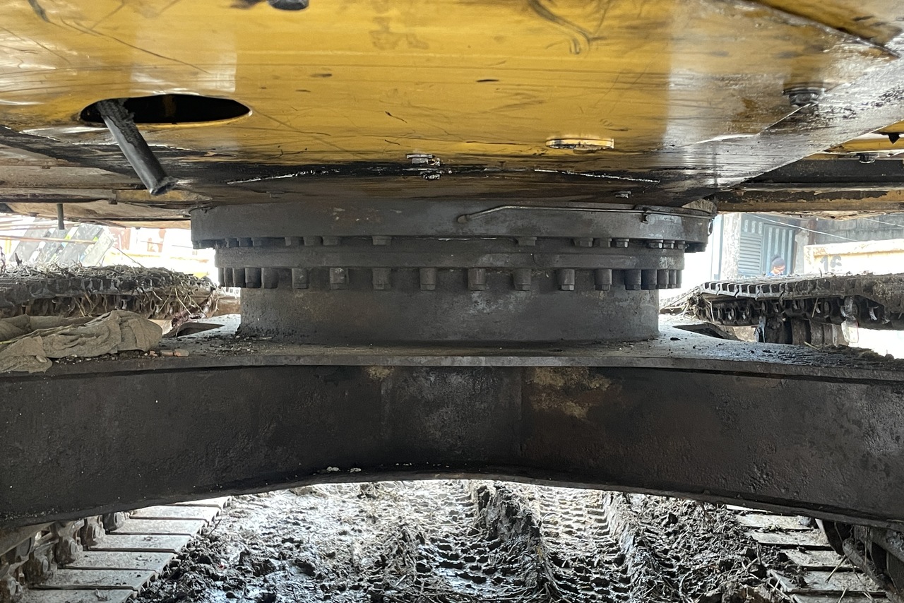 Caterpillar 320 DL - 10/10 13