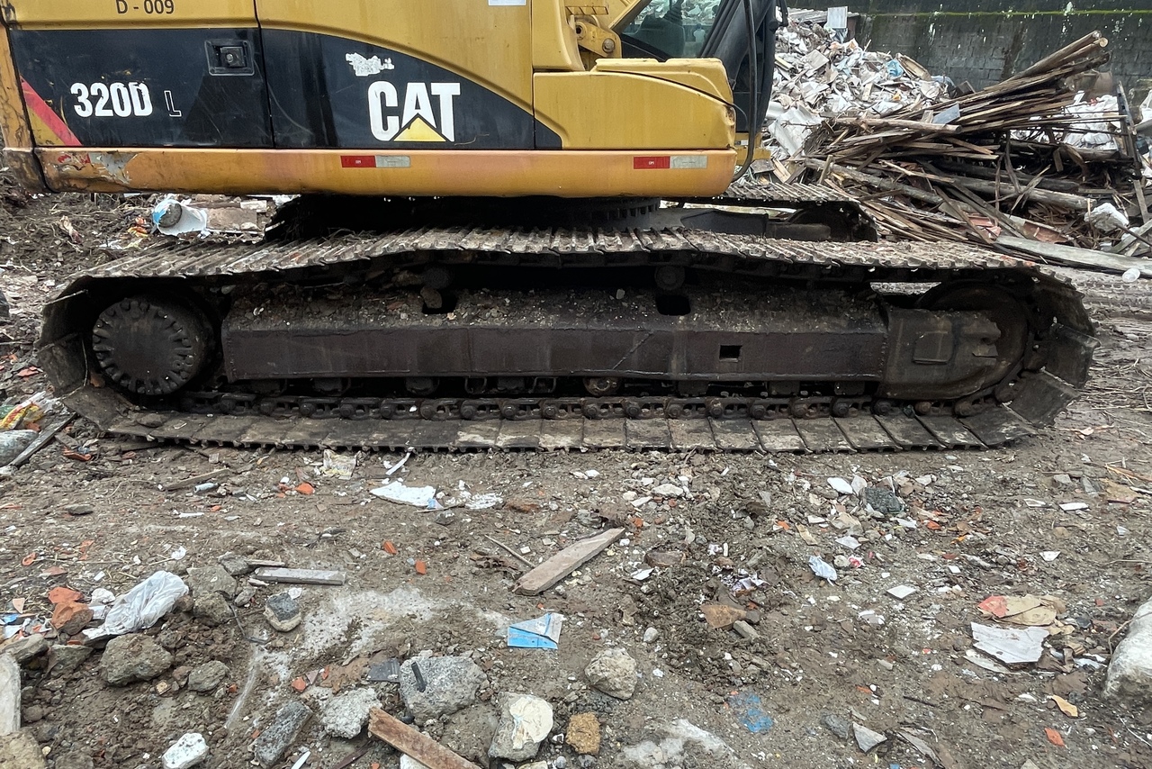 Caterpillar 320 DL - 10/10 17