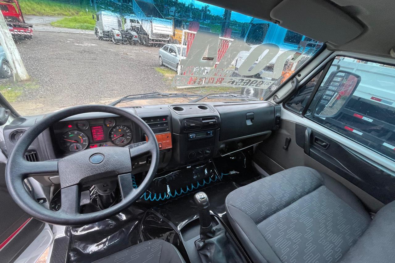 Volkswagen 8 160 - 14/14 13