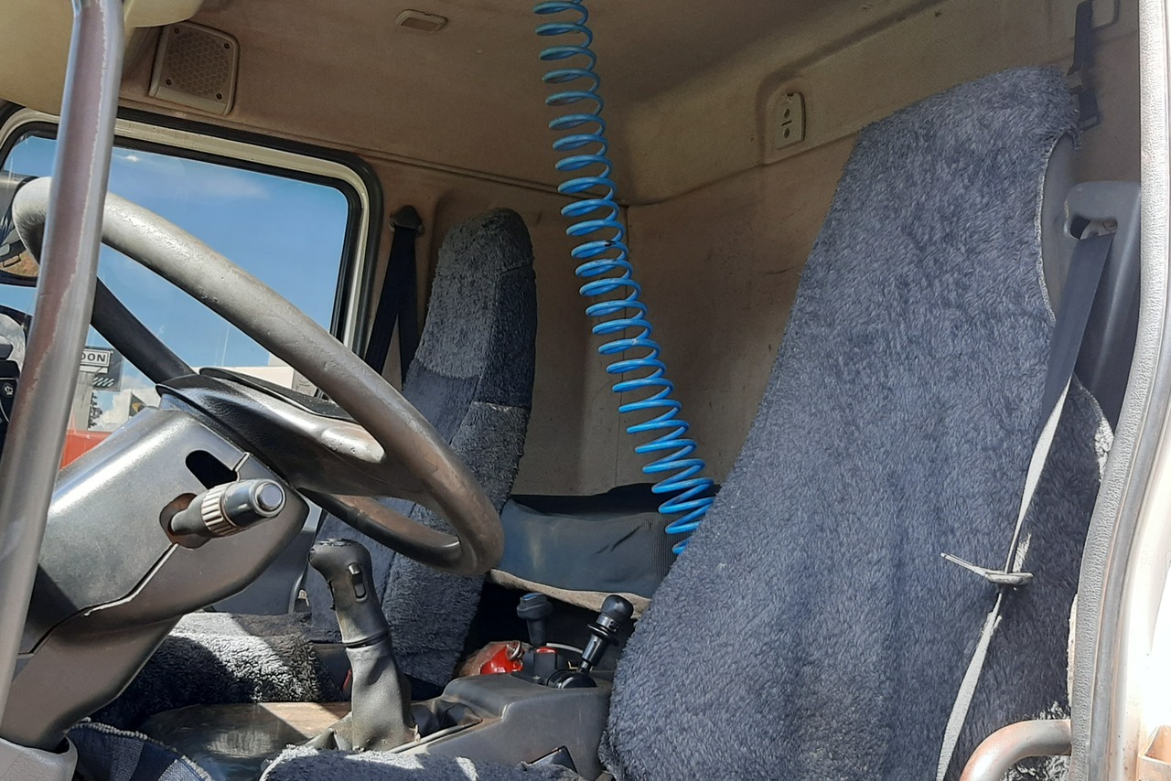 Volvo VM260 - 11/11 6