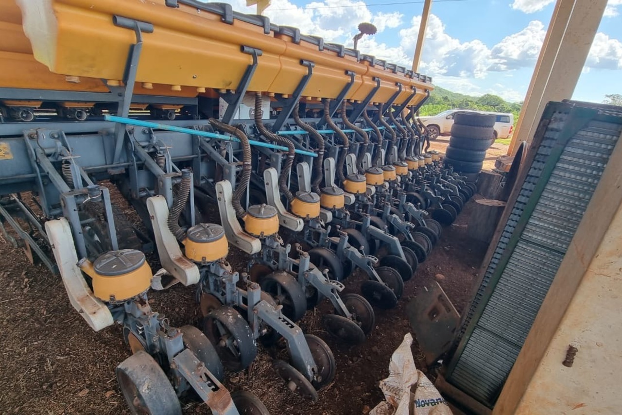 Valtra Hitech BP - 15/15 4