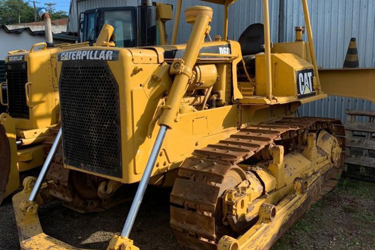 Caterpillar D6D - 85/85 2
