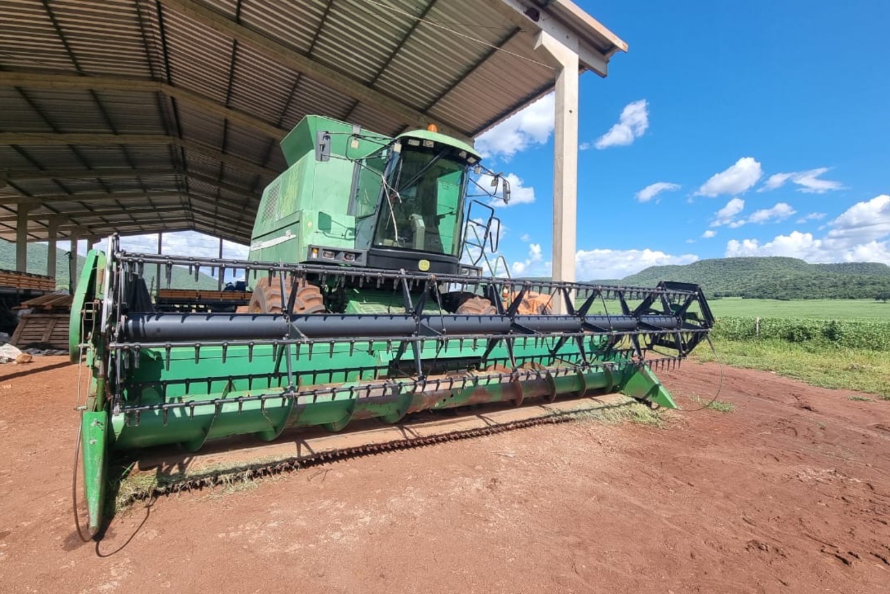John Deere 1550 - 06/06 3