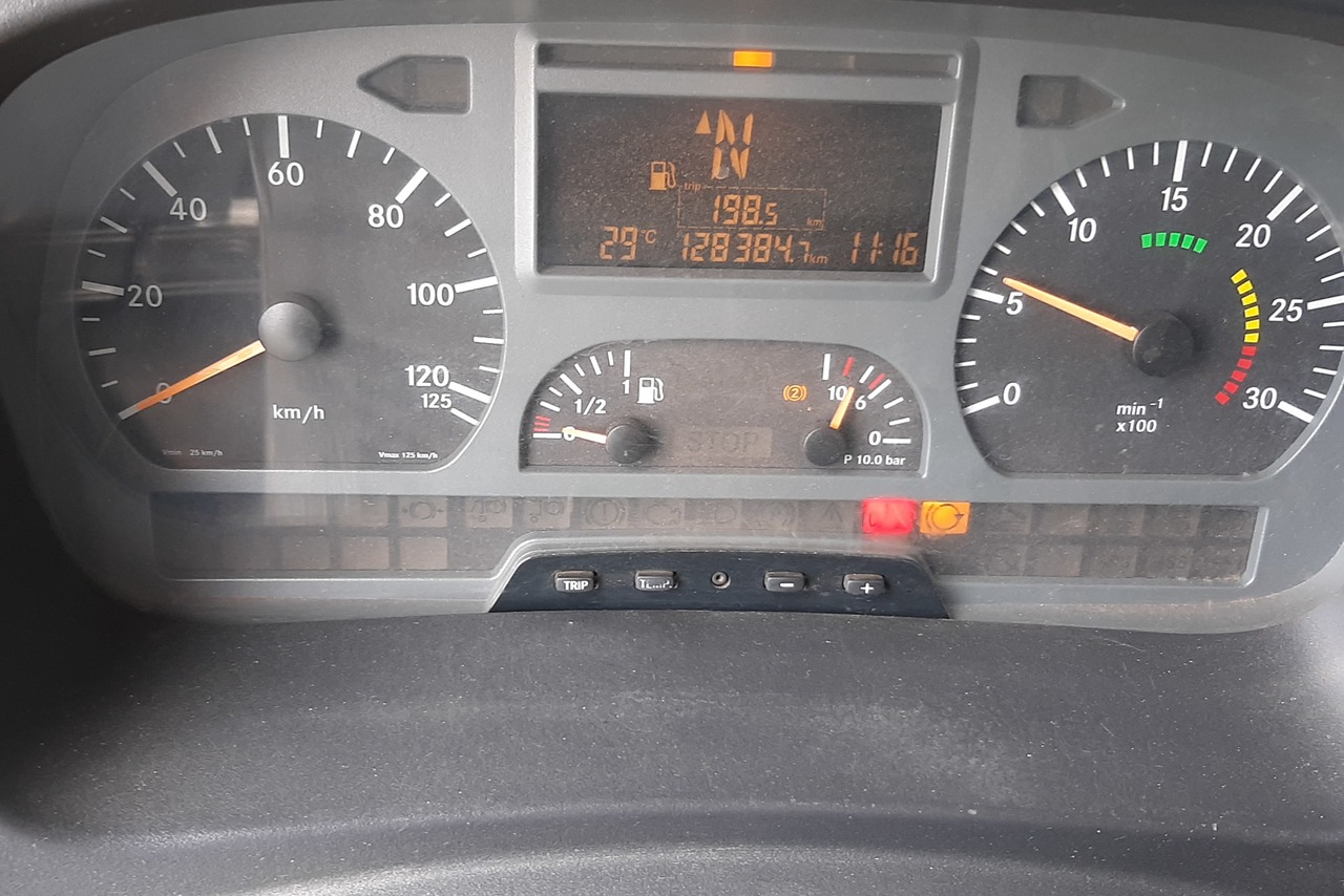 Mercedes Benz Atego 2425 - 09/09 10