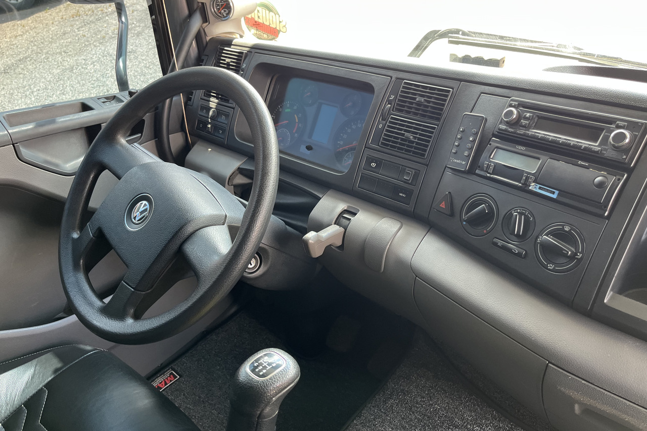 Volkswagen 24-280 E Constellation 6x2 - 21/22 12