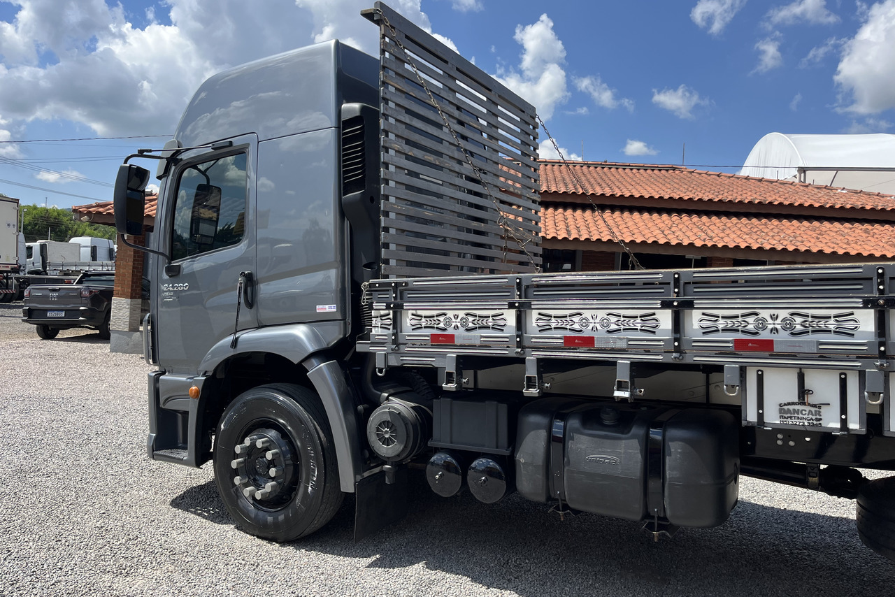 Volkswagen 24-280 E Constellation 6x2 - 21/22 14