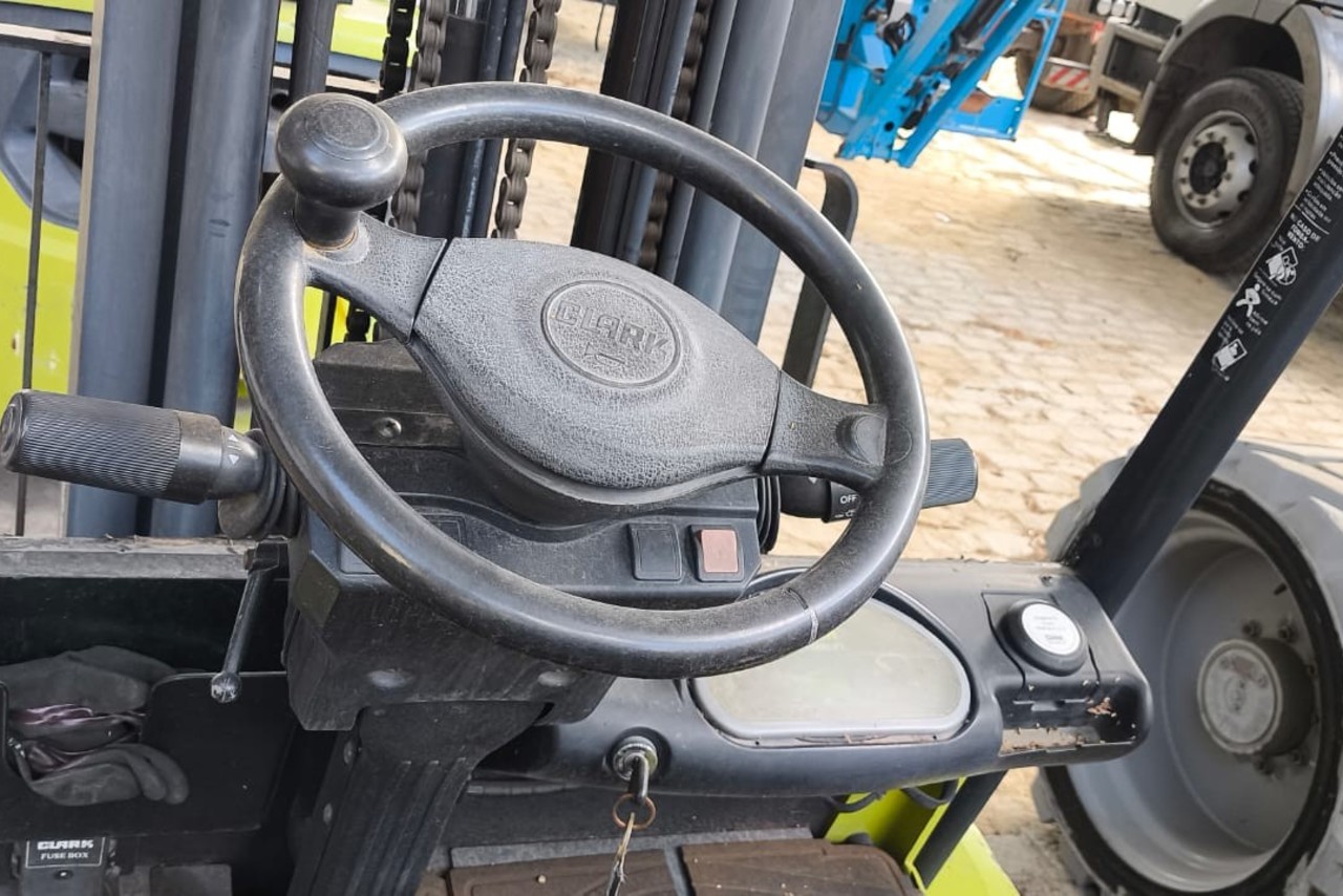 Clark GTS25 - 18/18 4