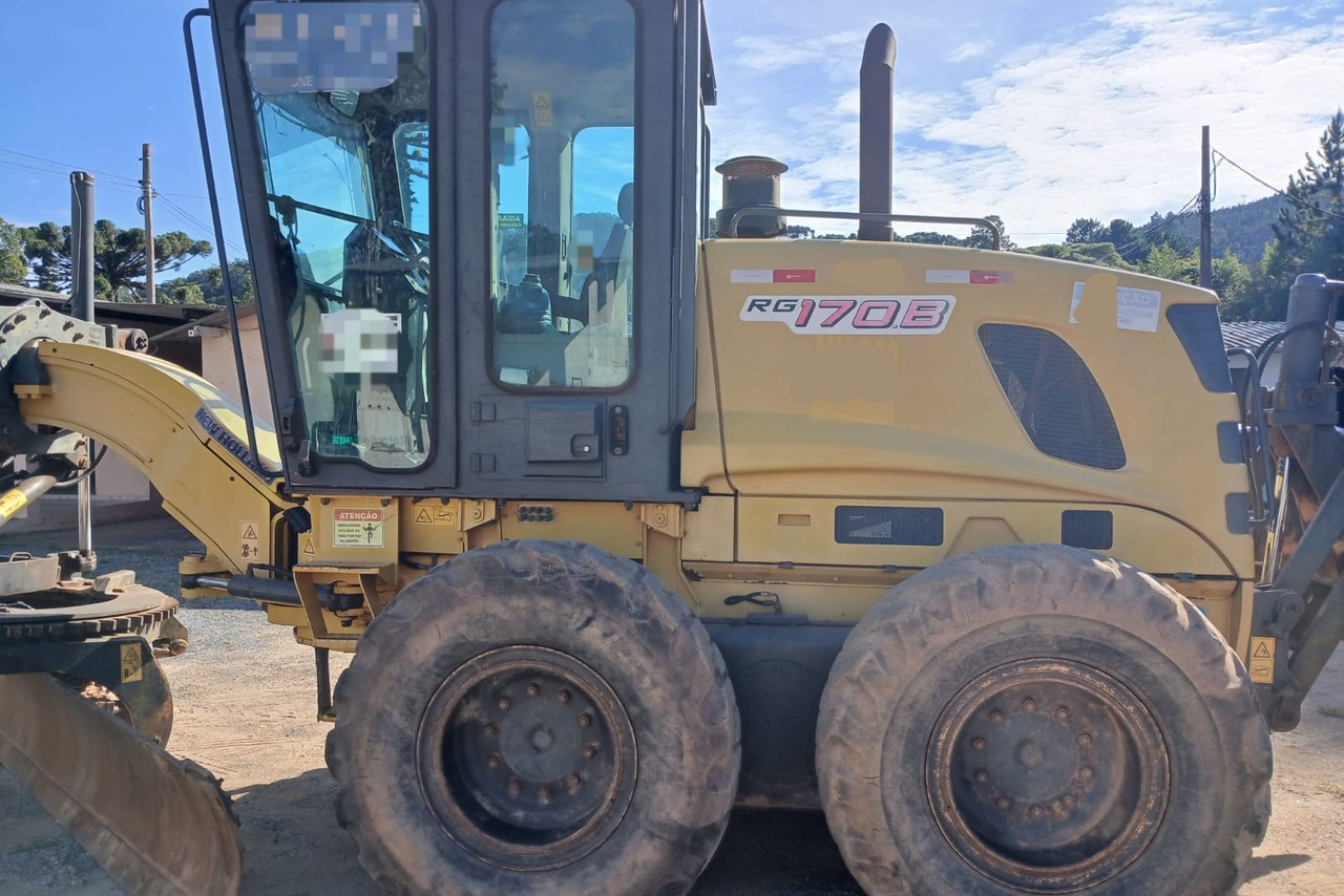 New Holland RG 170B - 09/09 4