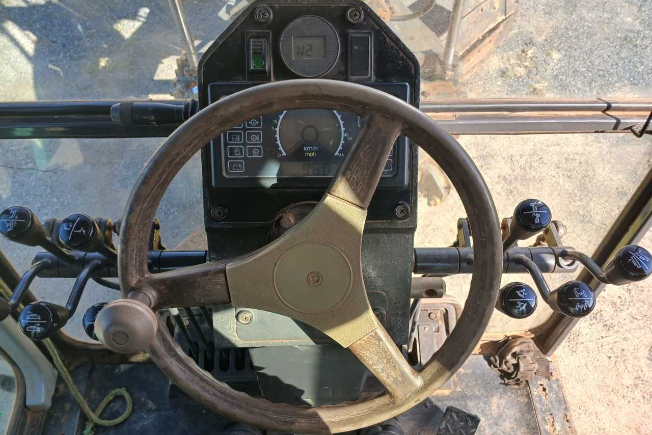 New Holland RG 170B - 09/09 5