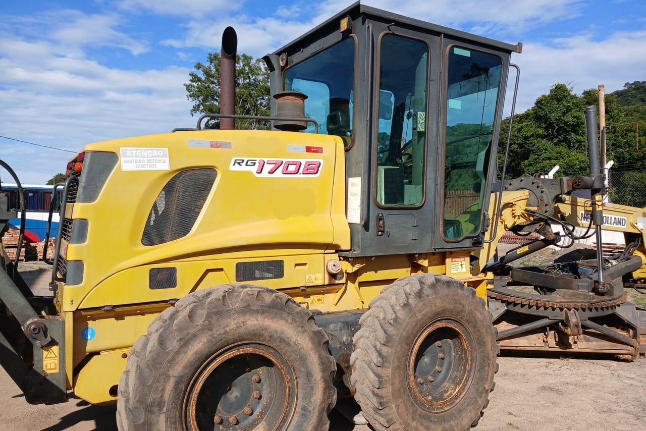 New Holland RG 170B - 09/09 14