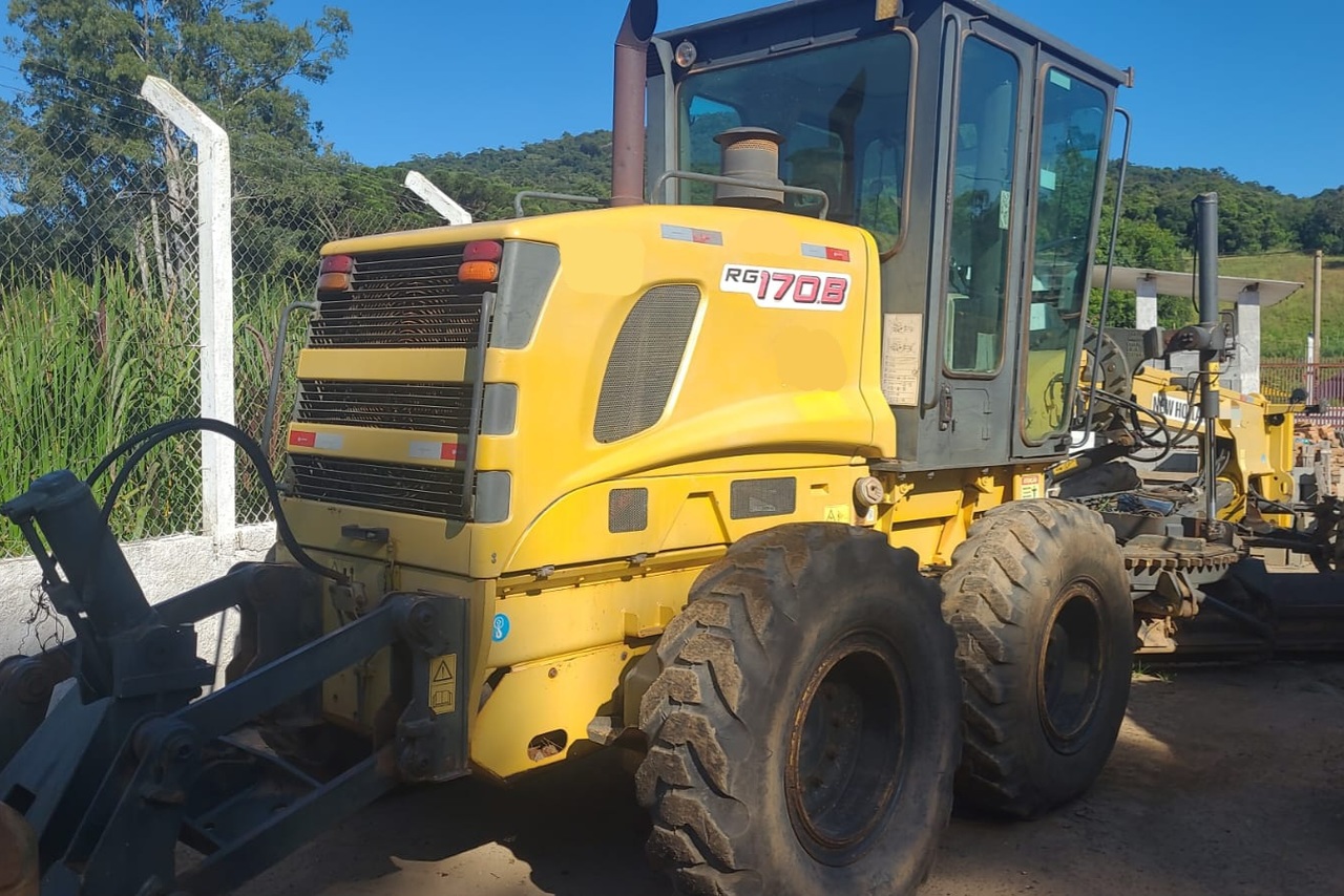 New Holland RG 170B - 09/09 18