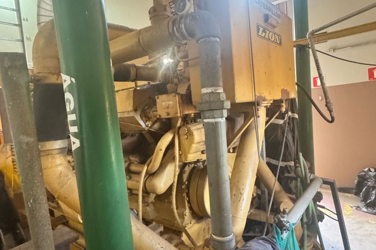 Caterpillar 1000 KVA - 82/82 10