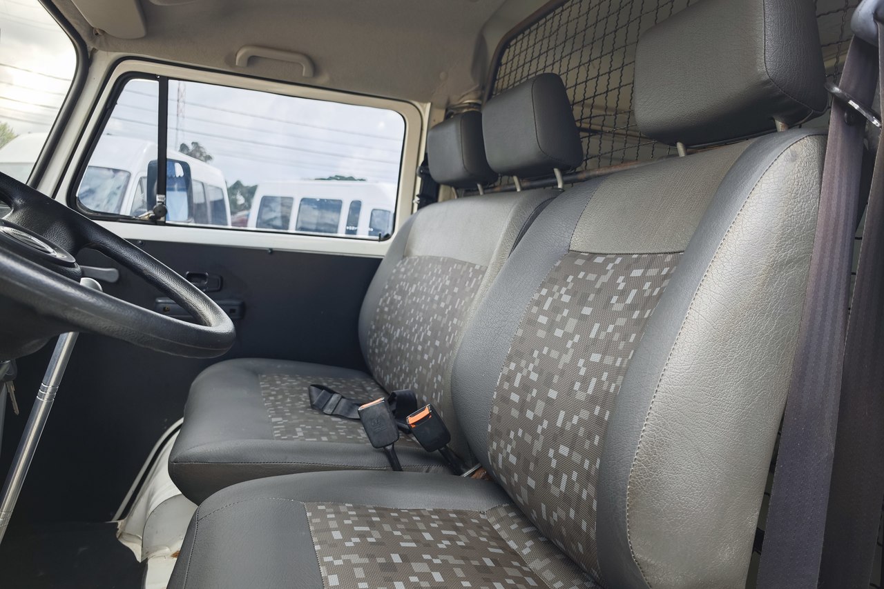 Volkswagen Kombi - 09/10 4