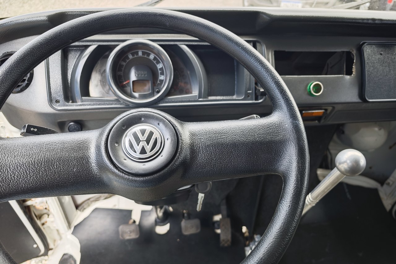 Volkswagen Kombi - 09/10 6