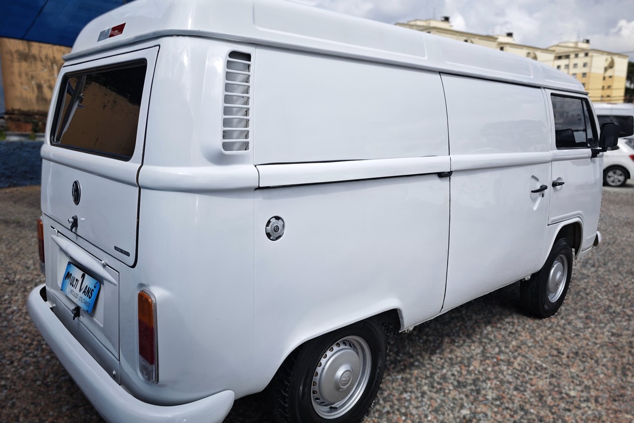 Volkswagen Kombi - 09/10 9