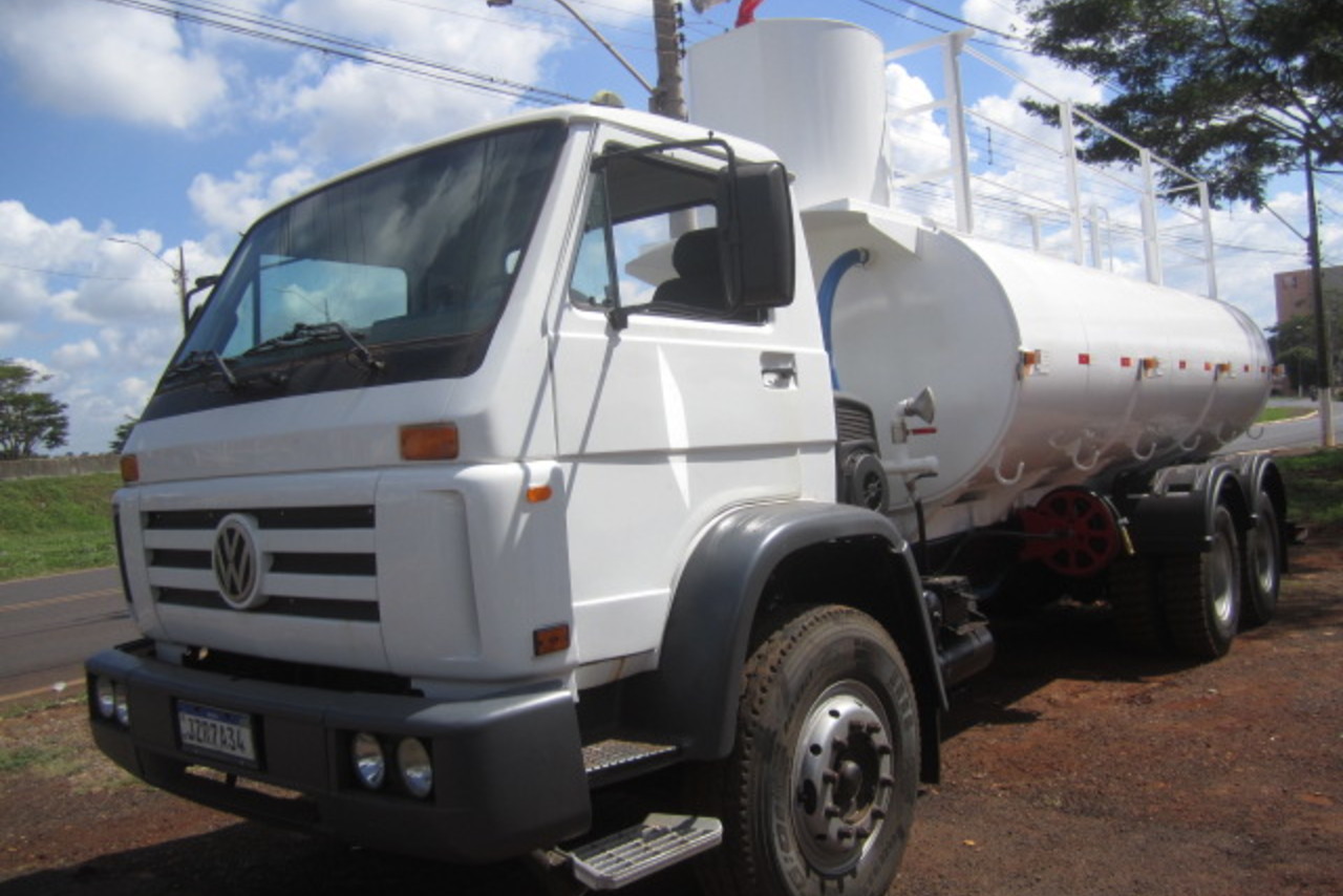 Volkswagen 26 220 - 02/02 2