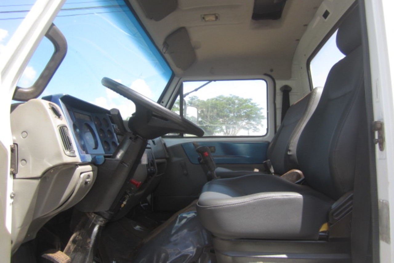 Volkswagen 26 220 - 02/02 8