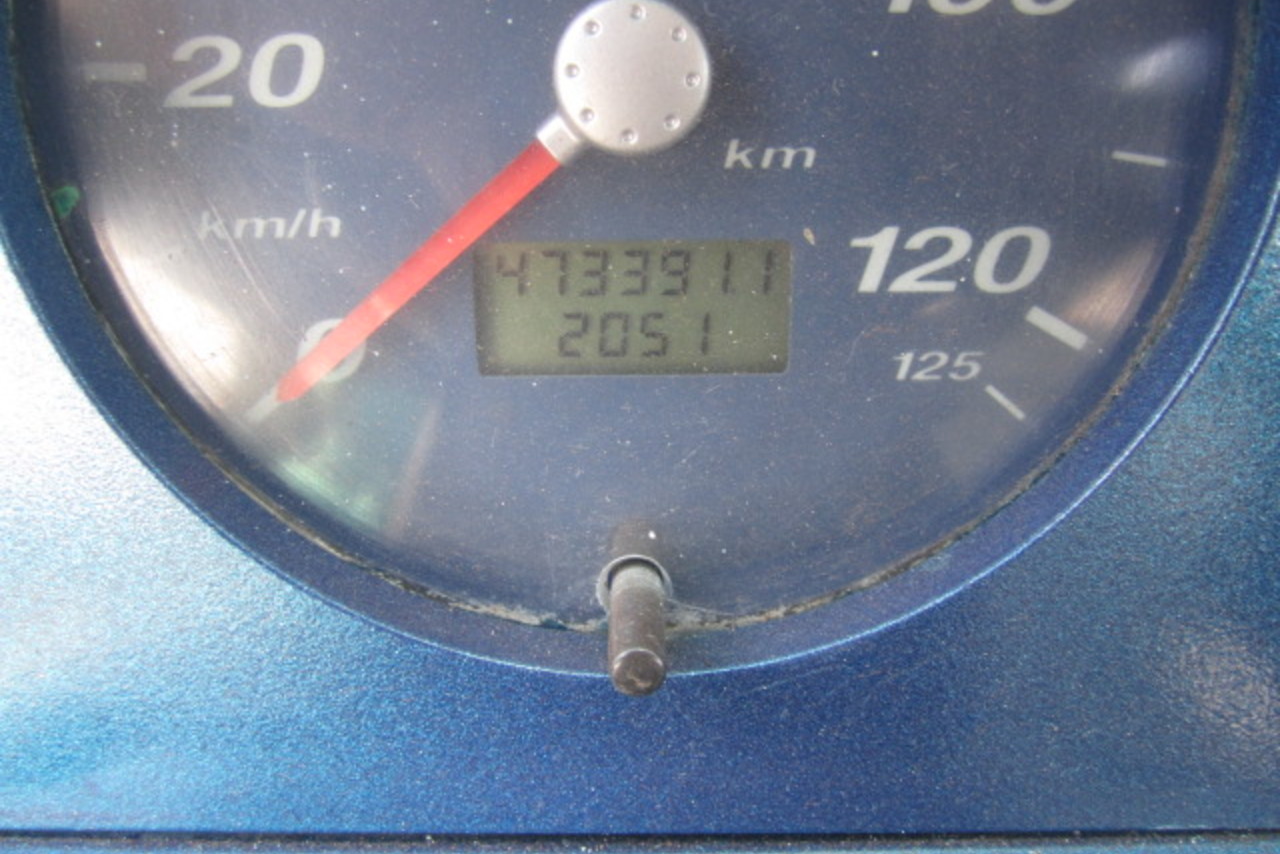 Volkswagen 26 220 - 02/02 10
