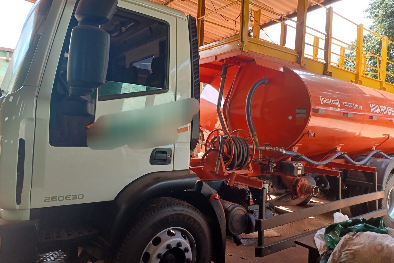 Iveco Tector 260 e30 - 19/19 3