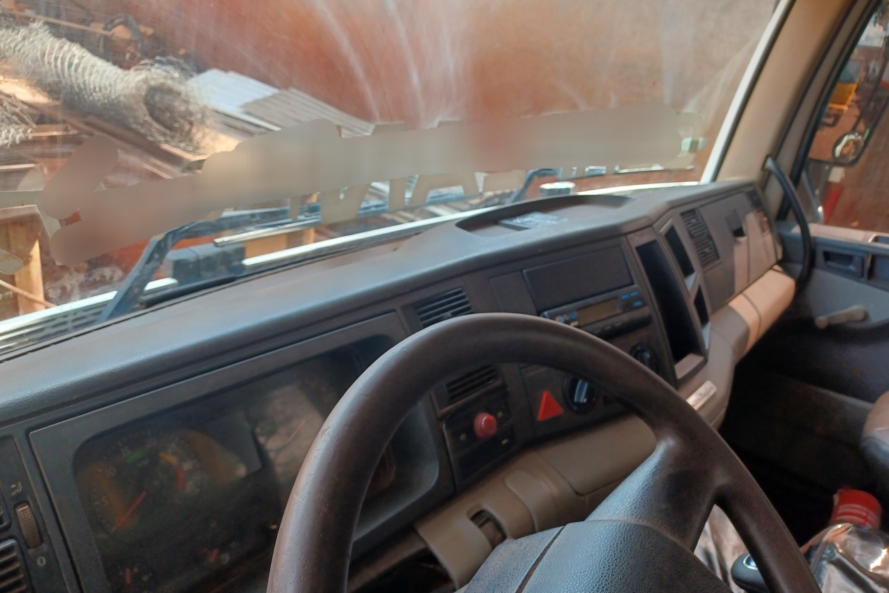 Volkswagen 26-260 E Constel. 6x4 - 11/12 2