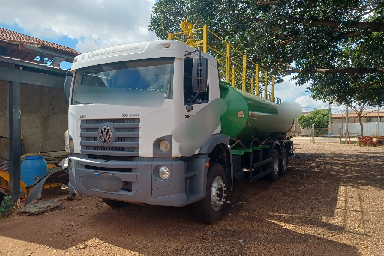 Volkswagen 26-260 E Constel. 6x4 - 11/12 8