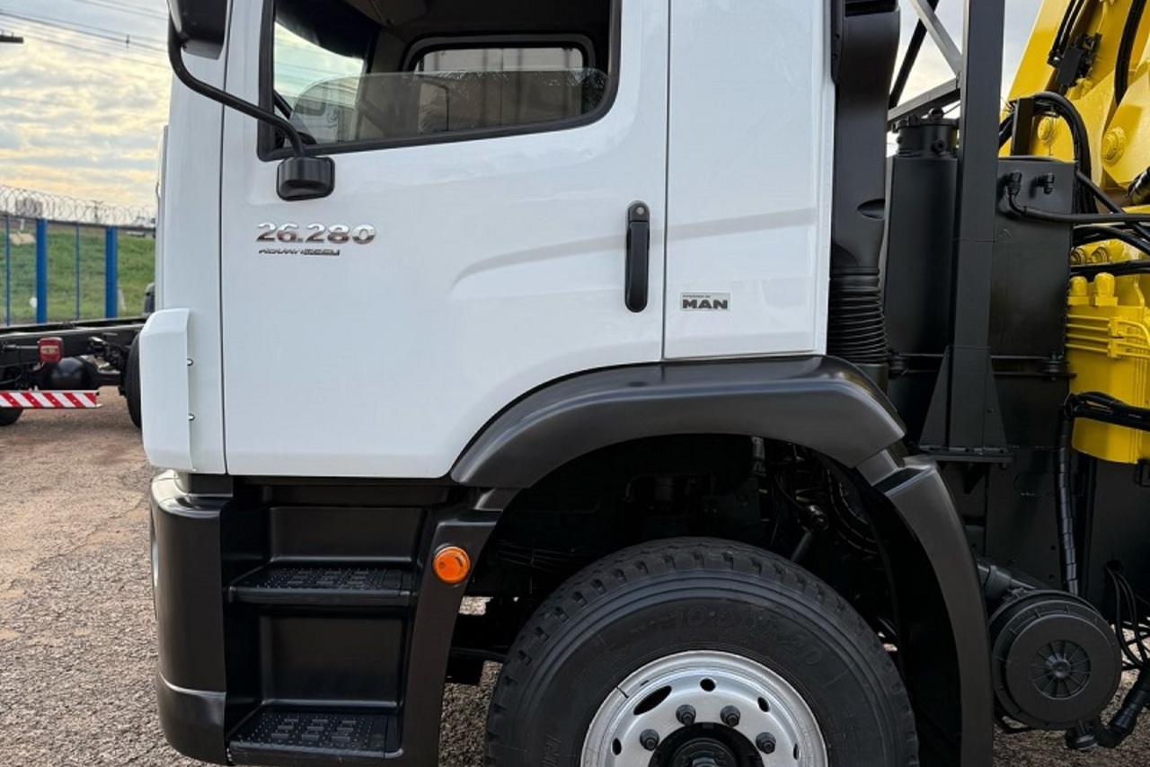 Volkswagen 26-280 Constellation 6x4 - 14/14 4