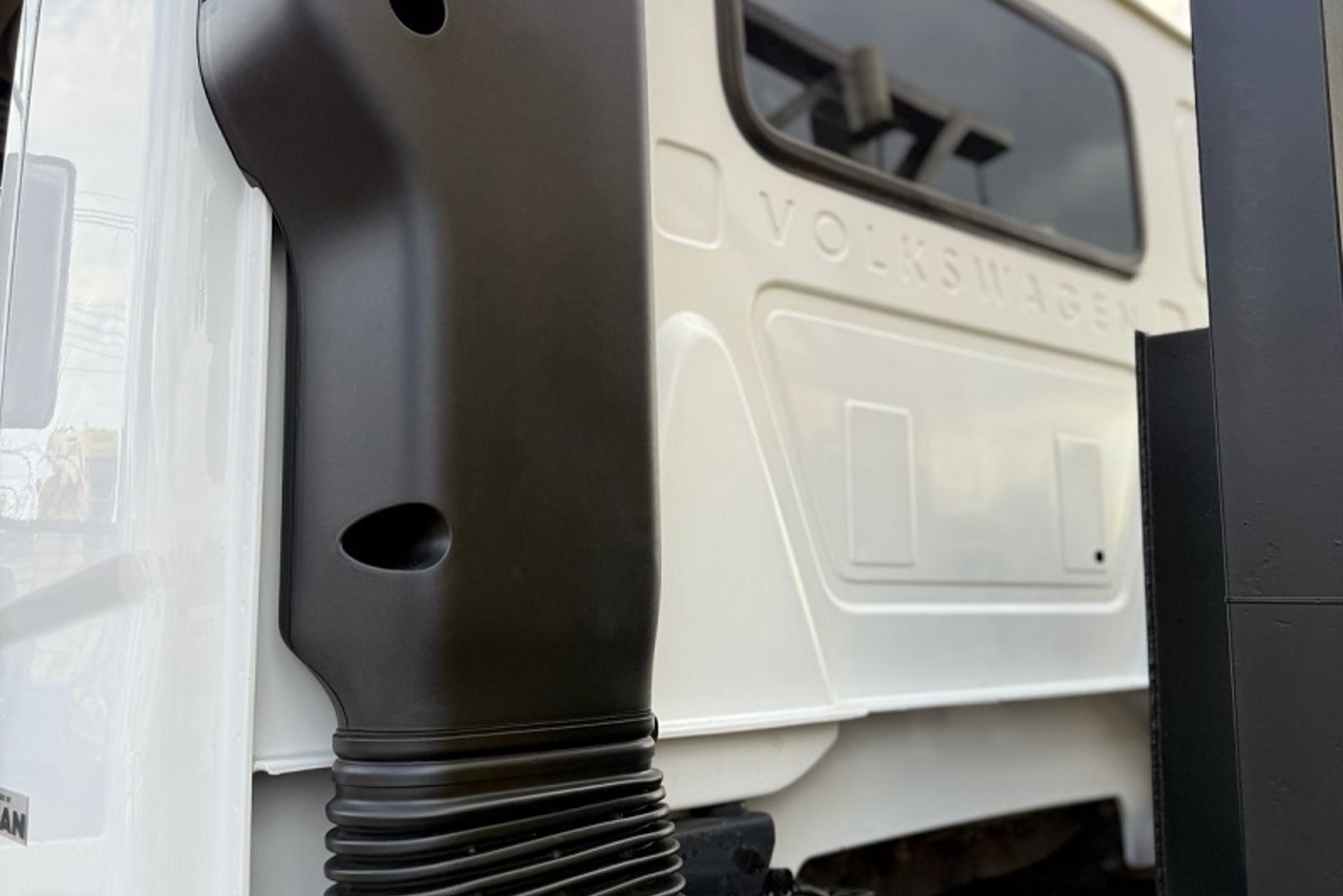 Volkswagen 26-280 Constellation 6x4 - 14/14 14