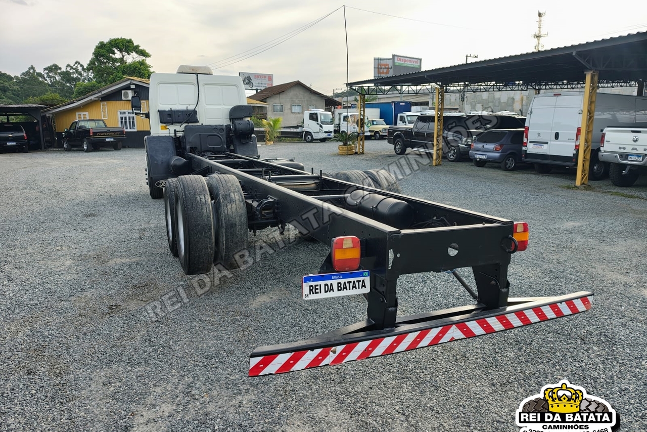 Ford Cargo2422 - 10/11 6