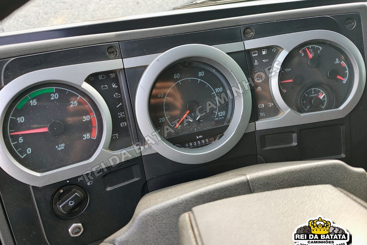 Ford Cargo2422 - 10/11 11