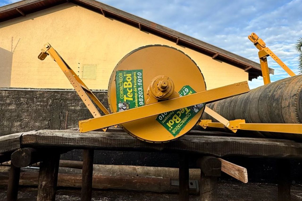 Tec Boi Compactador de Sementes - 24/24 2