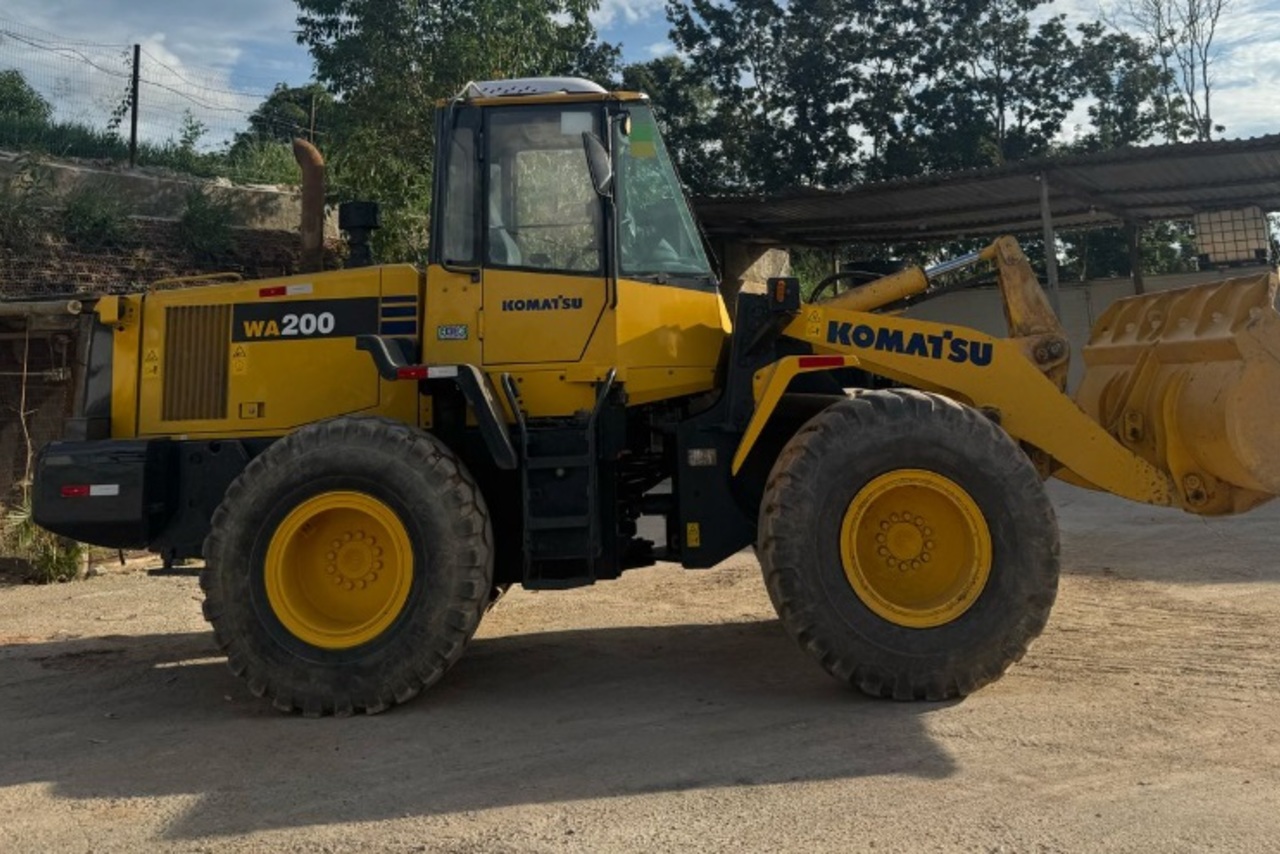 Komatsu WA200 - 20/20 3
