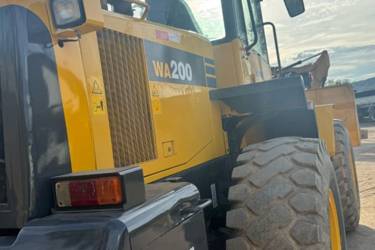 Komatsu WA200 - 20/20 4