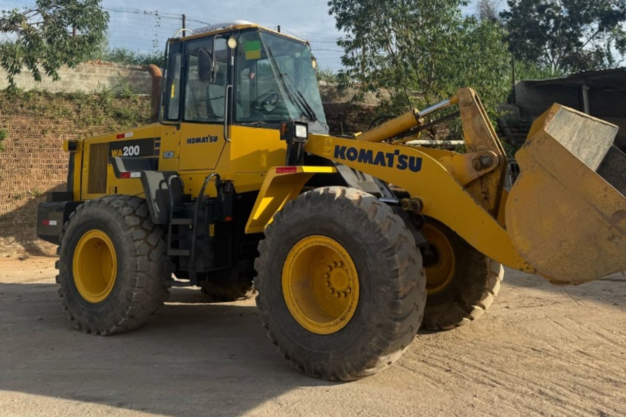 Komatsu WA200 - 20/20 5