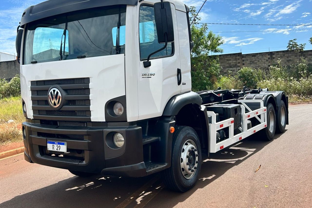 Volkswagen 26-280 Constellation 6x4 - 13/13 5