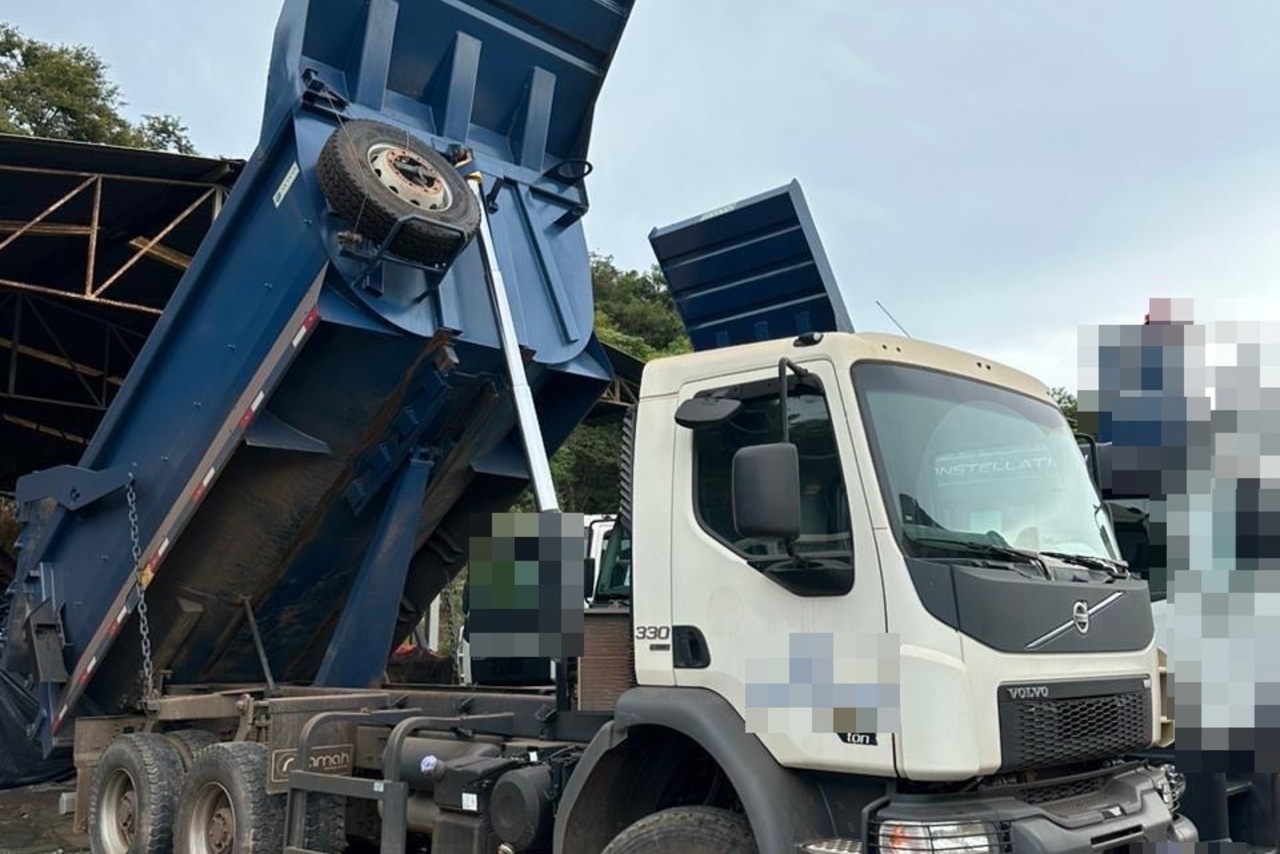 Volvo VM330 - 21/22 4