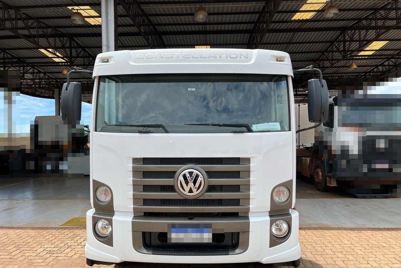 Volkswagen 17-190 E Constellation -  3