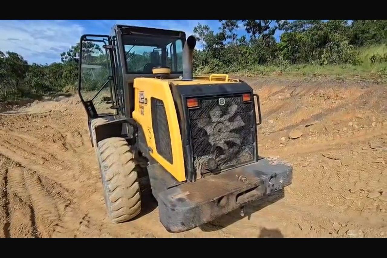 New Holland 12D - 20/20 3