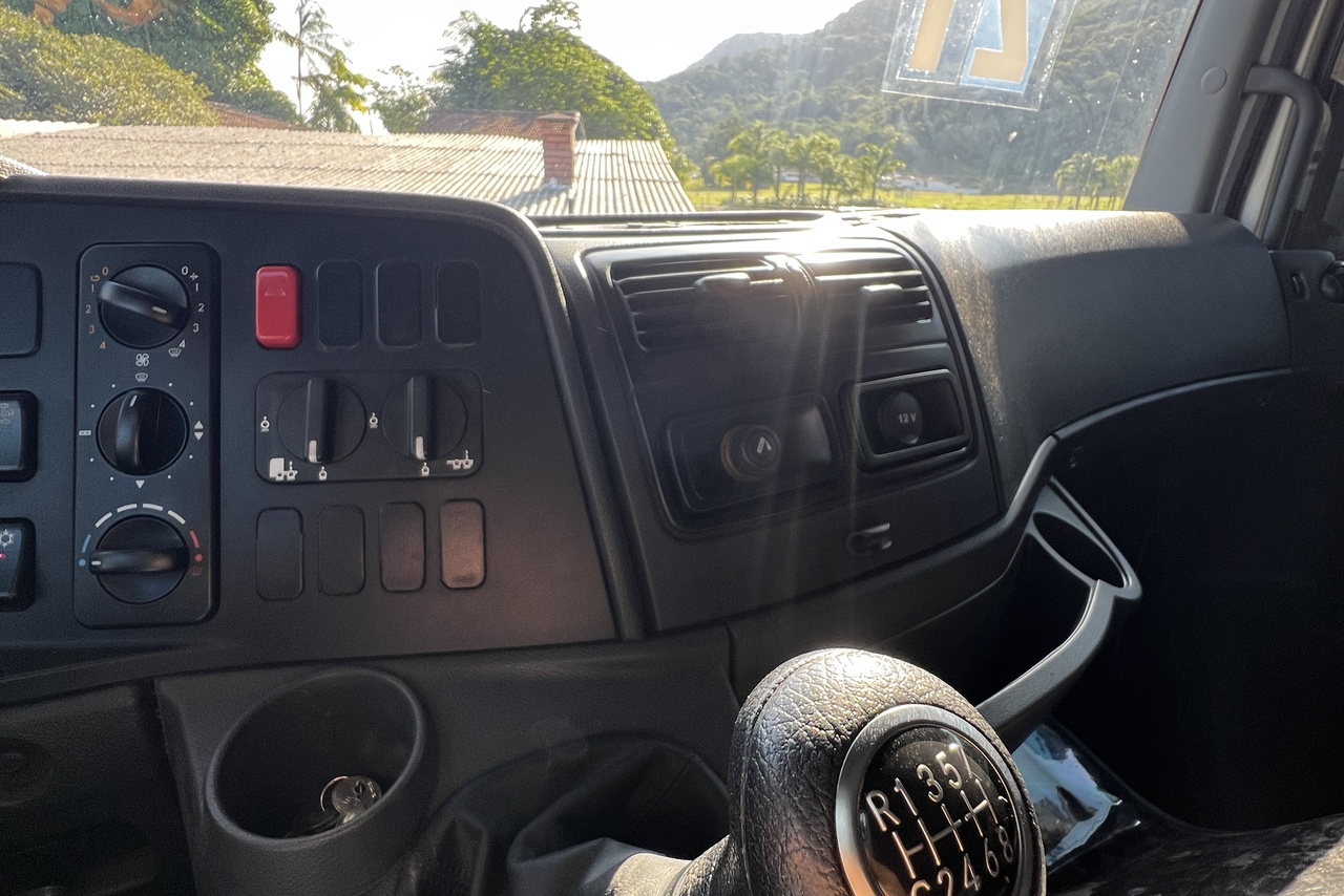 Mercedes Benz Atego 3030 - 20/21 14