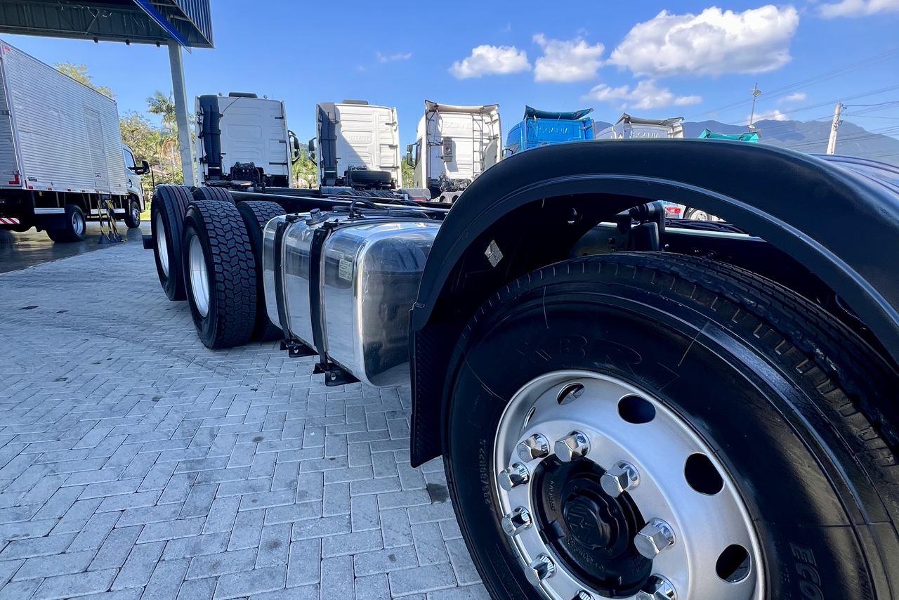 Volkswagen VW 25420 Constellation 6x2 - 20/21 15