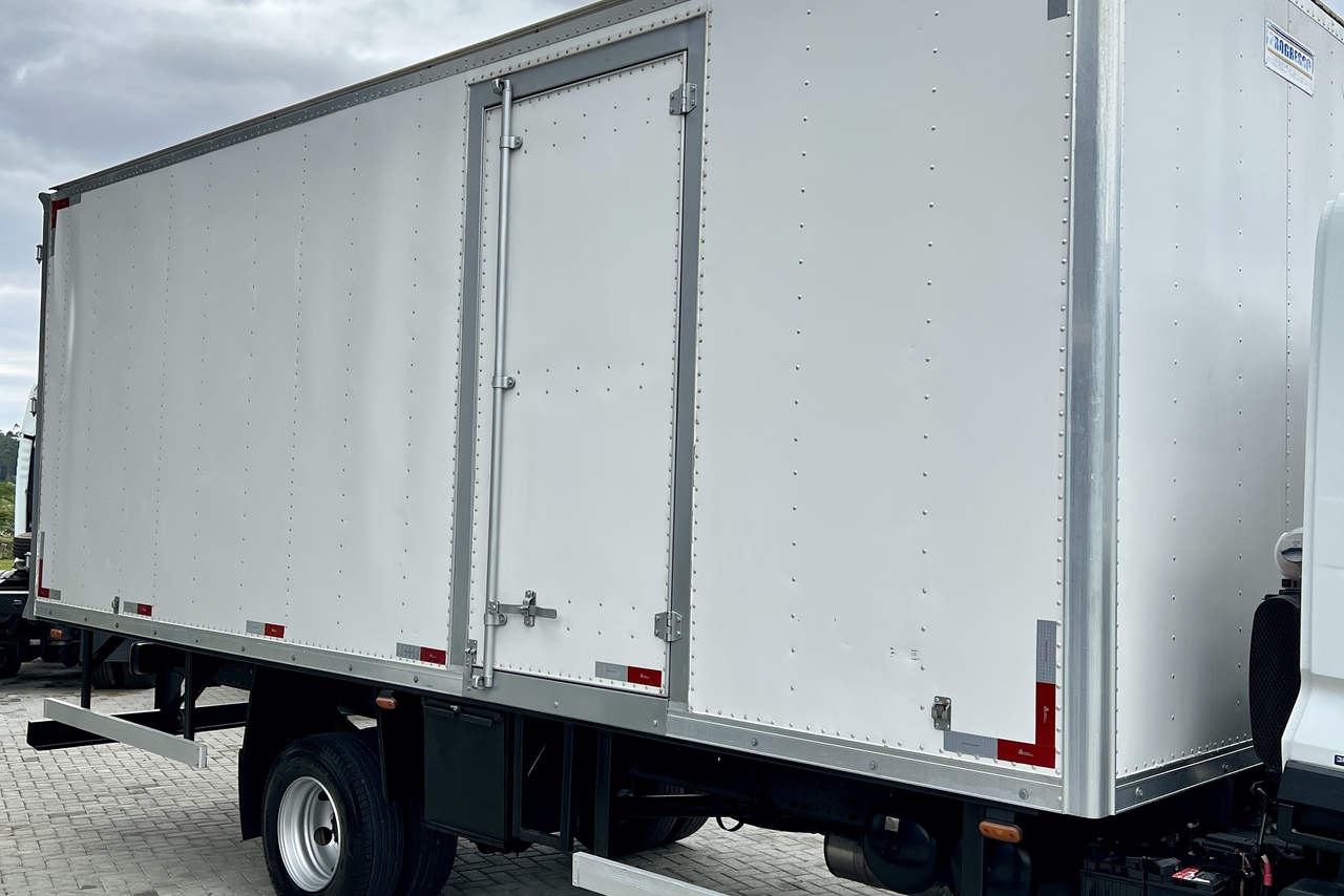Volkswagen 11-180 Delivery  - 22/23 19