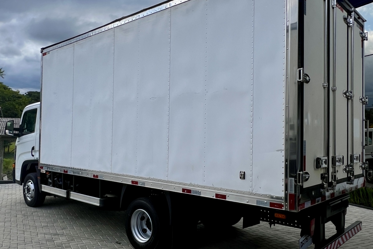 Volkswagen 11-180 Delivery  - 22/23 3